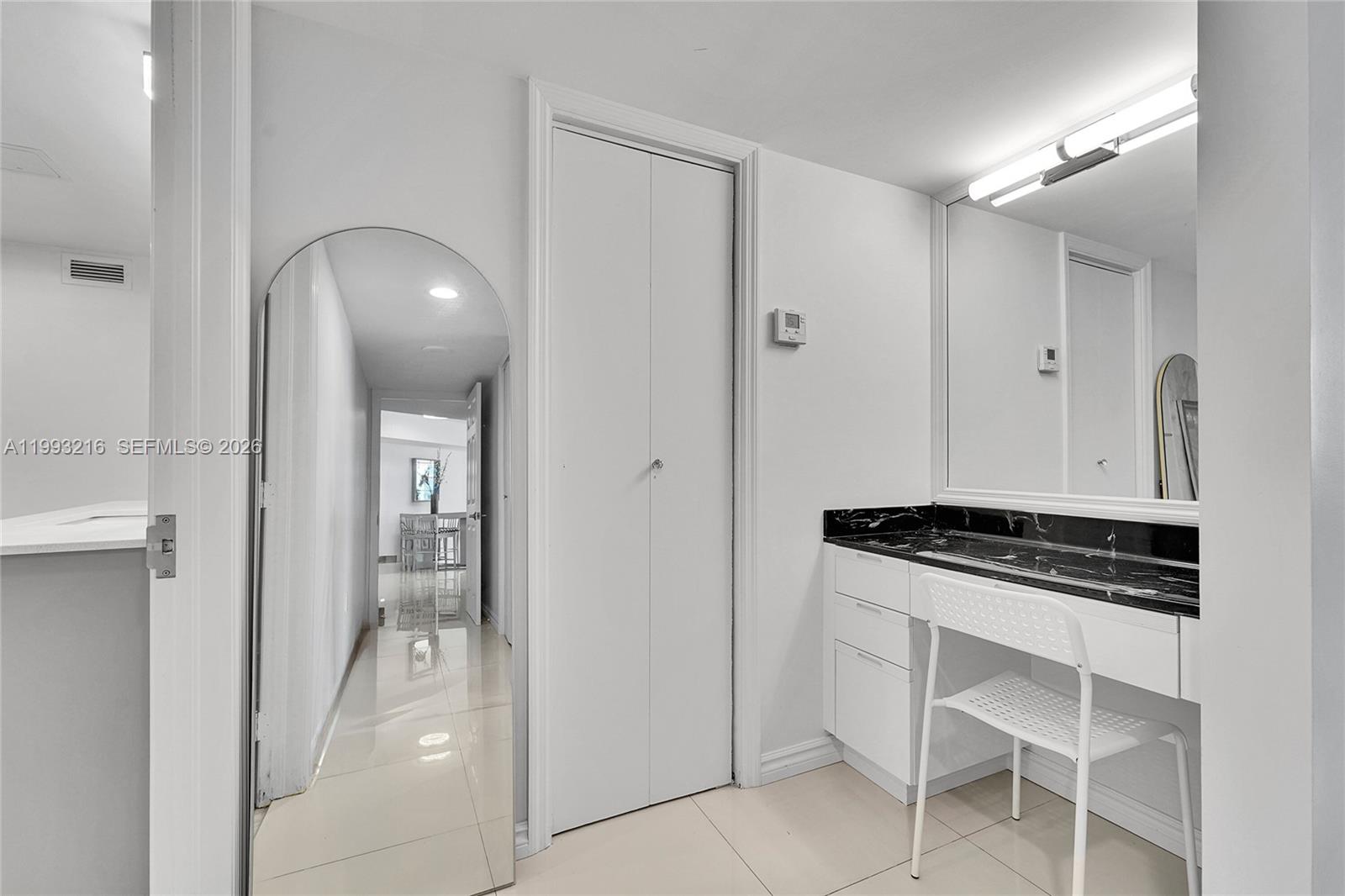 825 Brickell Bay Dr # 2048