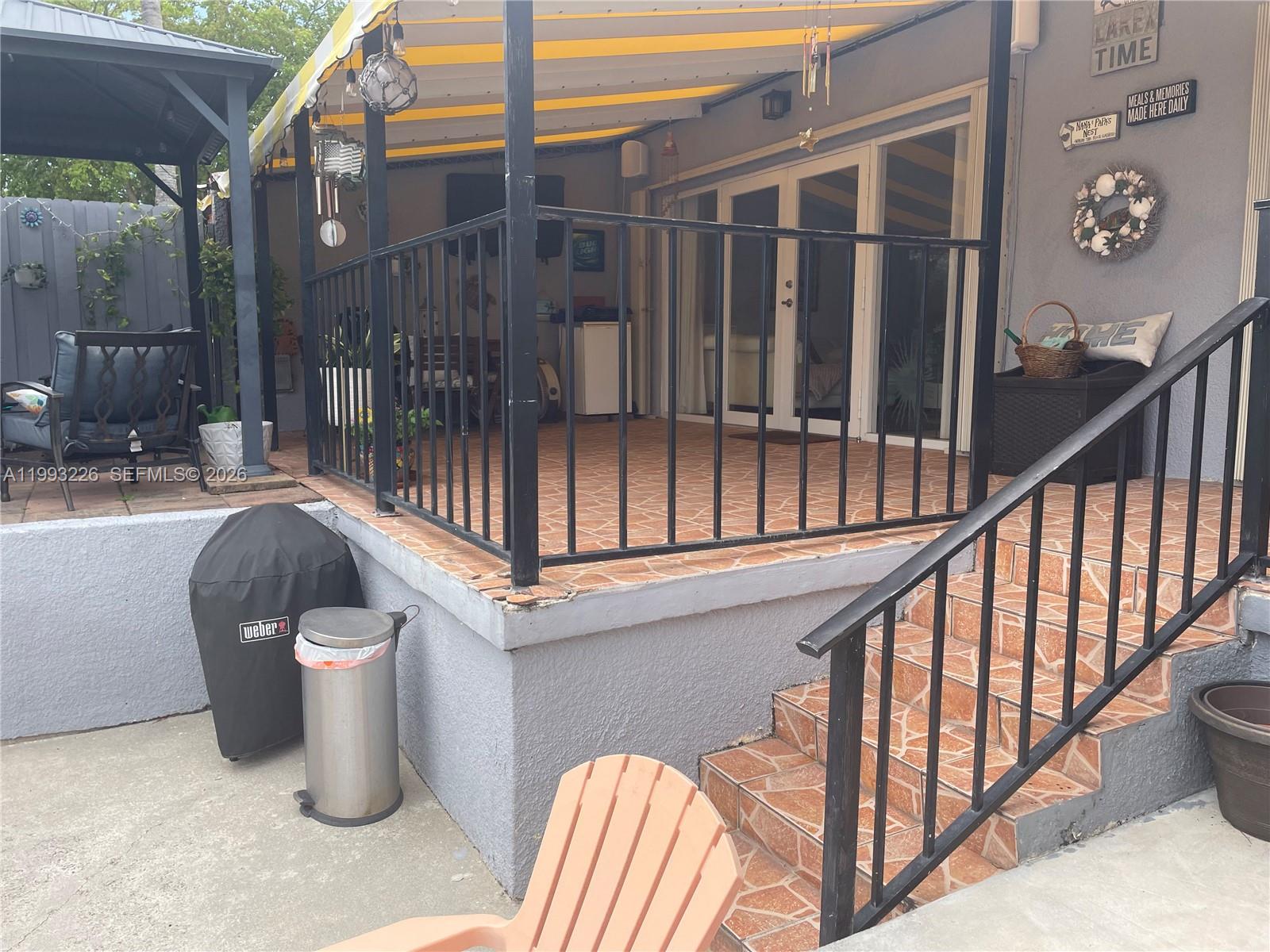 6386 N Milk Wagon Ln