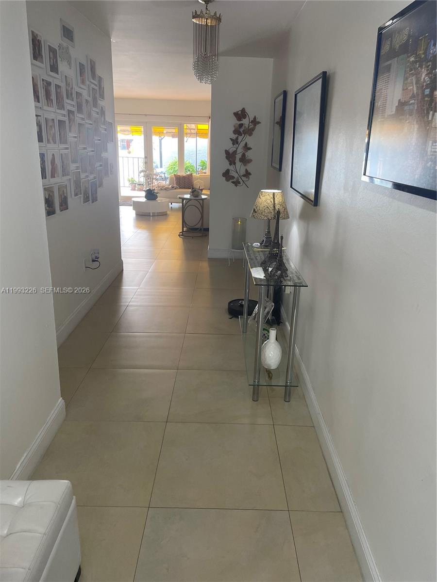 6386 N Milk Wagon Ln