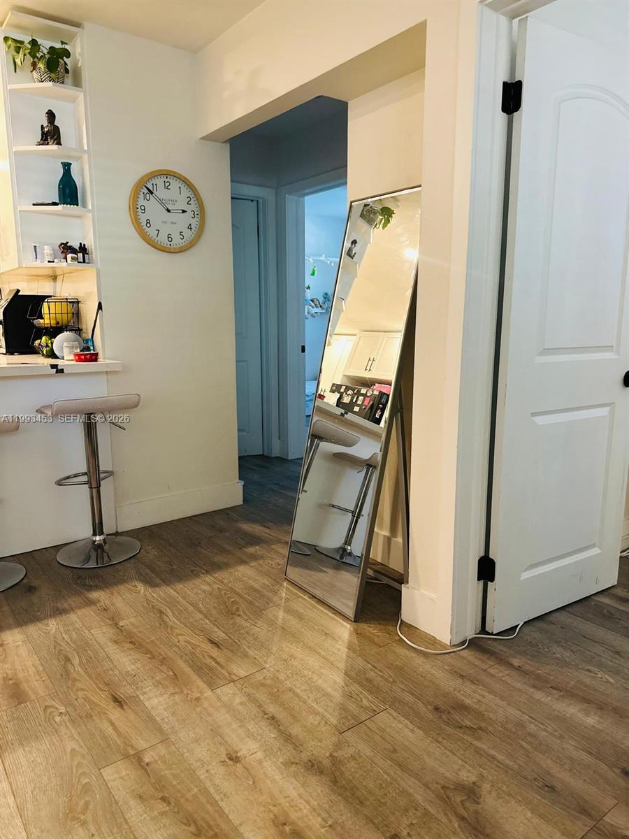 1002 NE 119th St # F