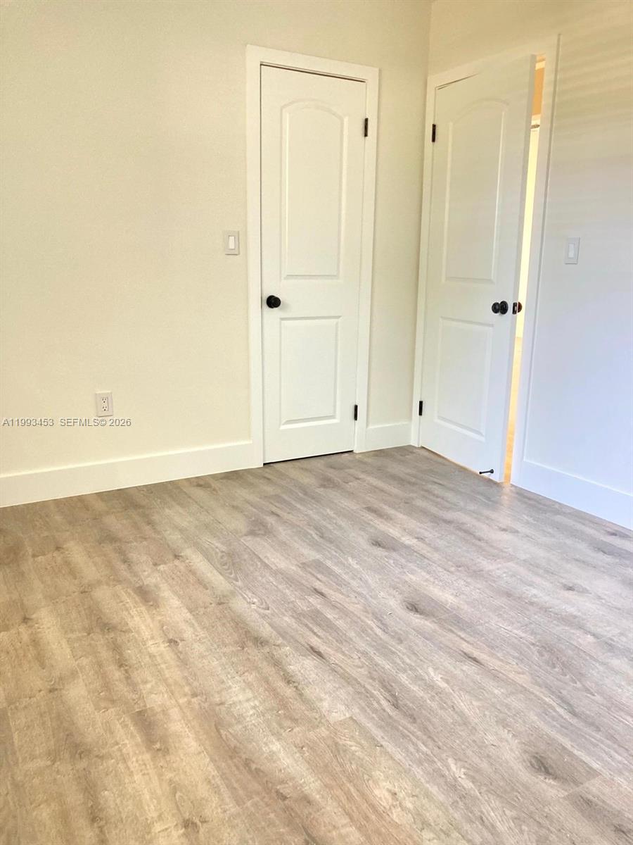 1002 NE 119th St # F