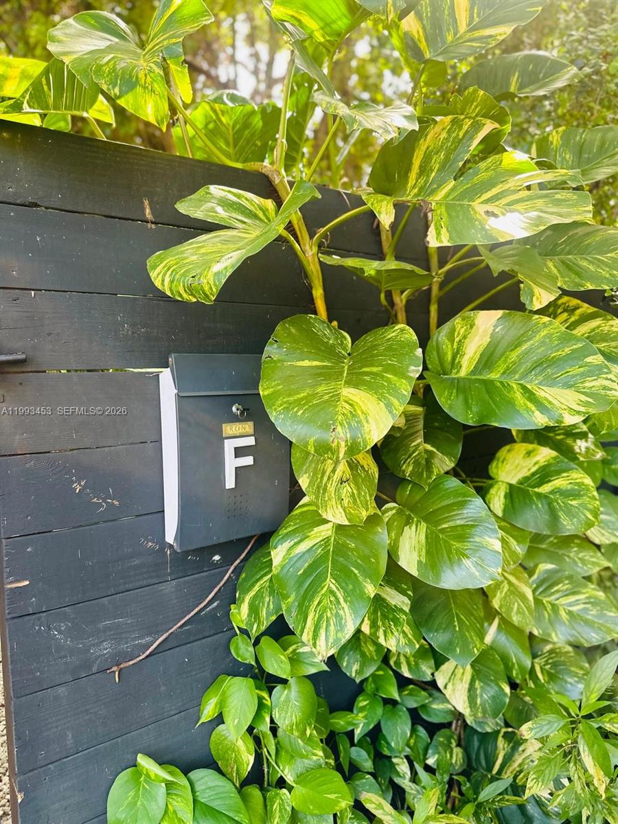 1002 NE 119th St # F