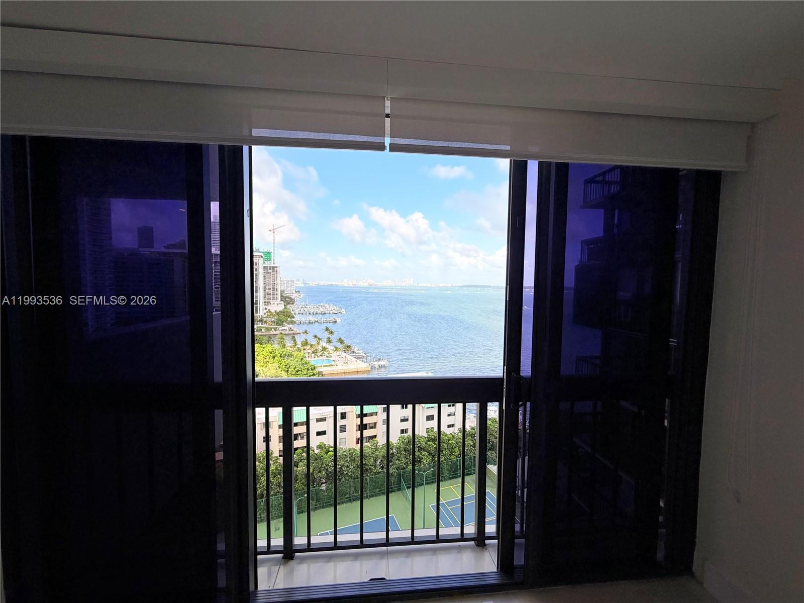 2333 Brickell Ave # 1407