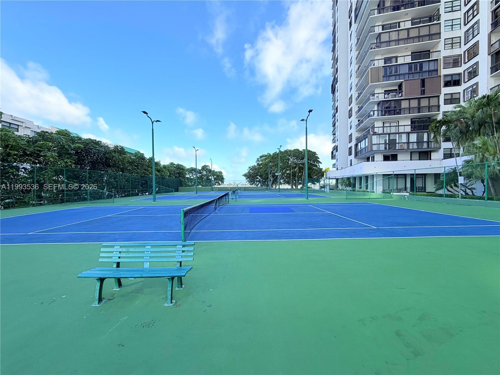 2333 Brickell Ave # 1407