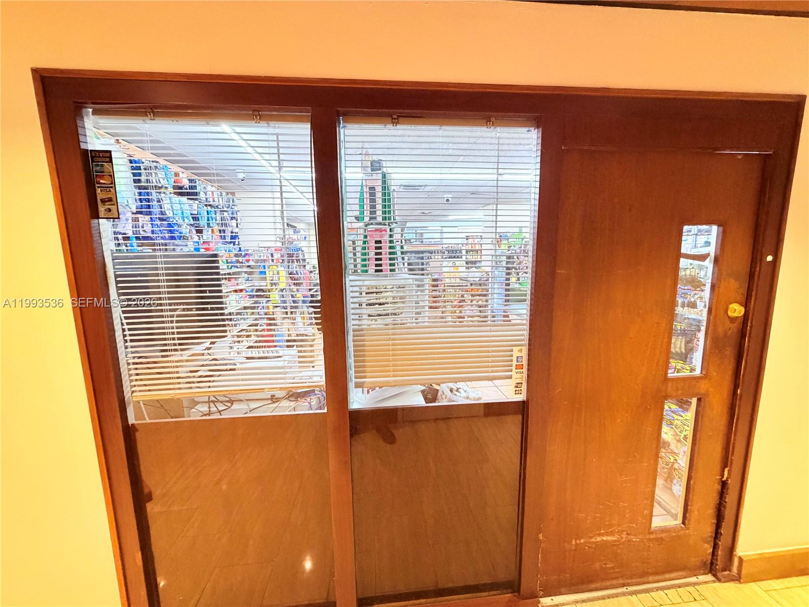 2333 Brickell Ave # 1407