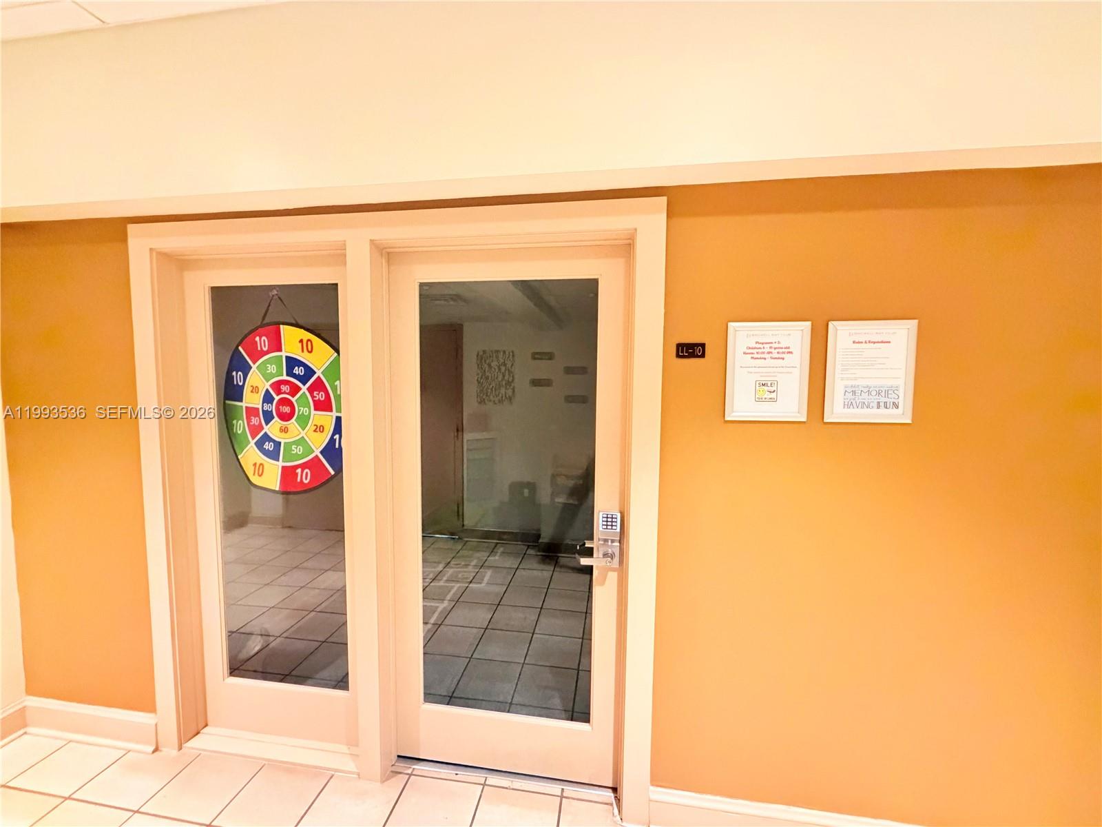 2333 Brickell Ave # 1407