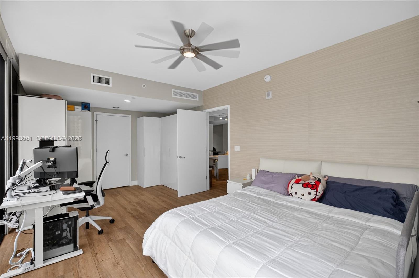 1010 E Brickell Ave # 2611