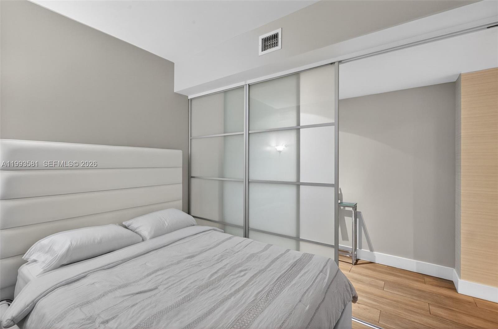 1010 E Brickell Ave # 2611