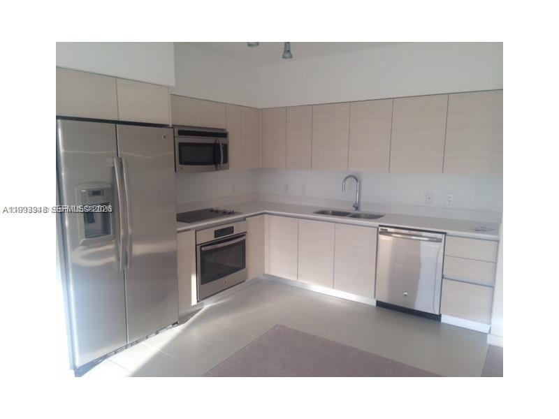 4250 Biscayne Blvd # 815