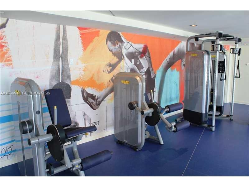 4250 Biscayne Blvd # 815