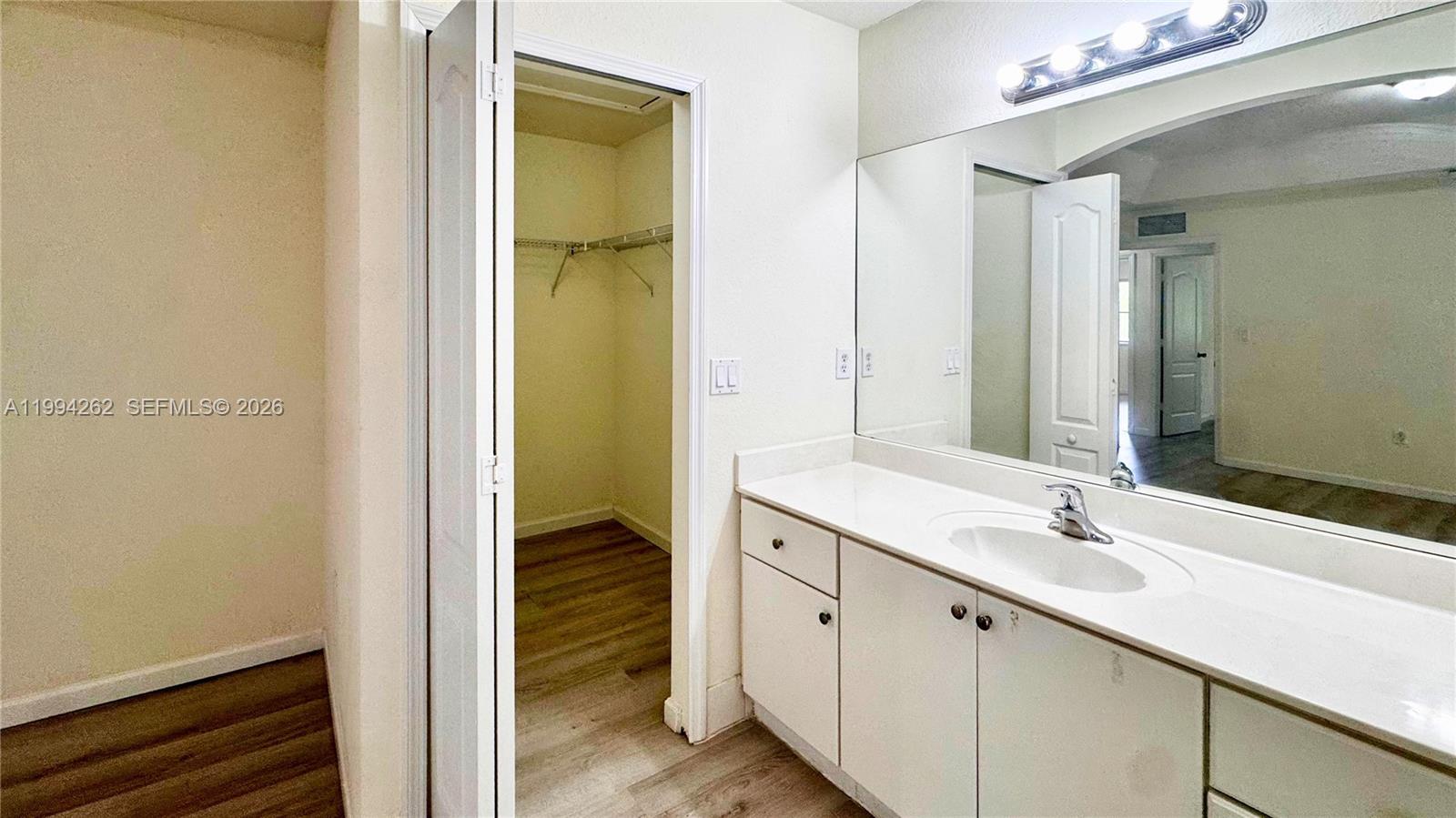 22631 SW 88th Pl # 18 Unit: 2-18