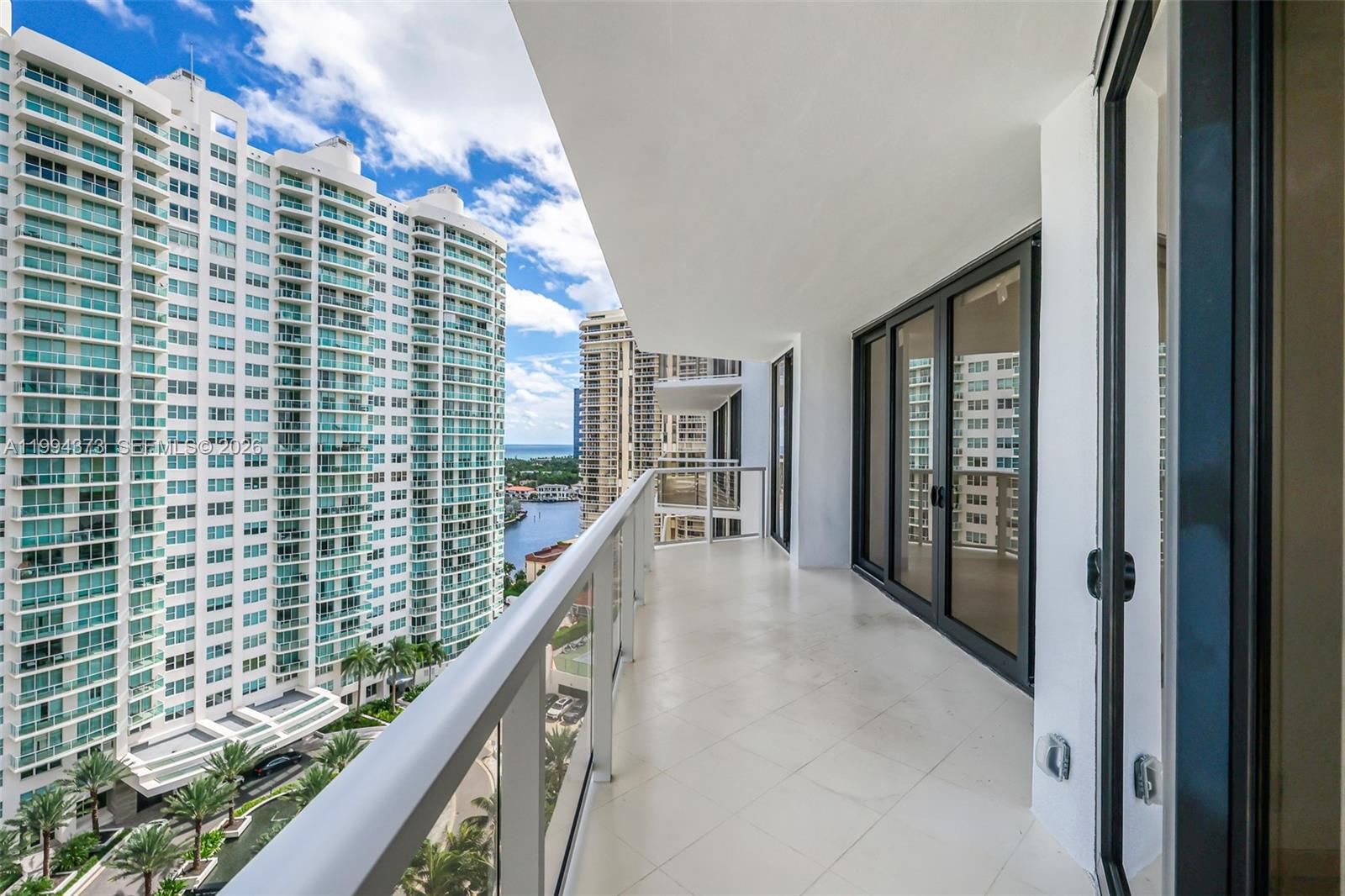 20281 E Country Club Dr # 1412