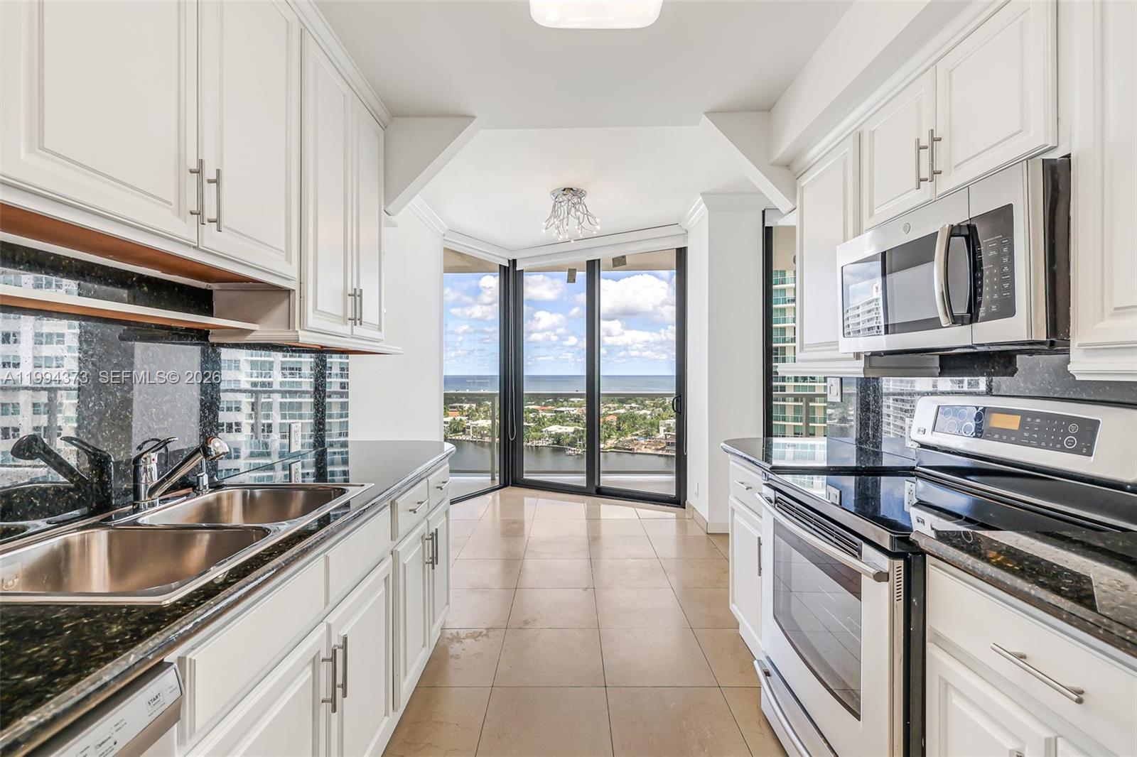 20281 E Country Club Dr # 1412