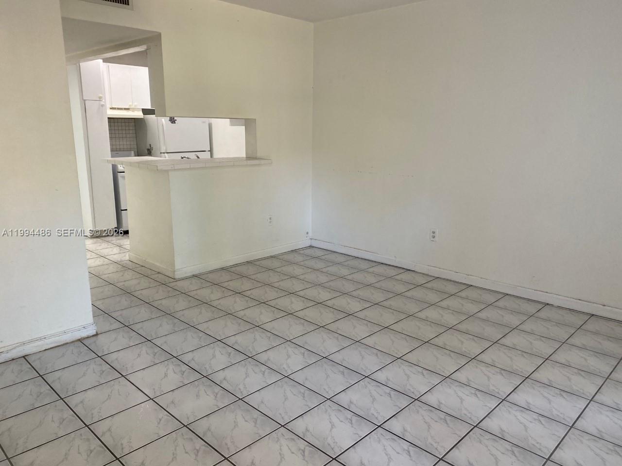10764 N Kendall Dr # I1