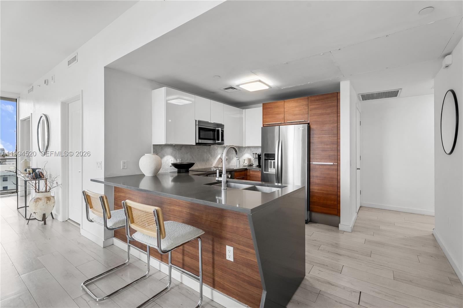 601 NE 27th St # 1202