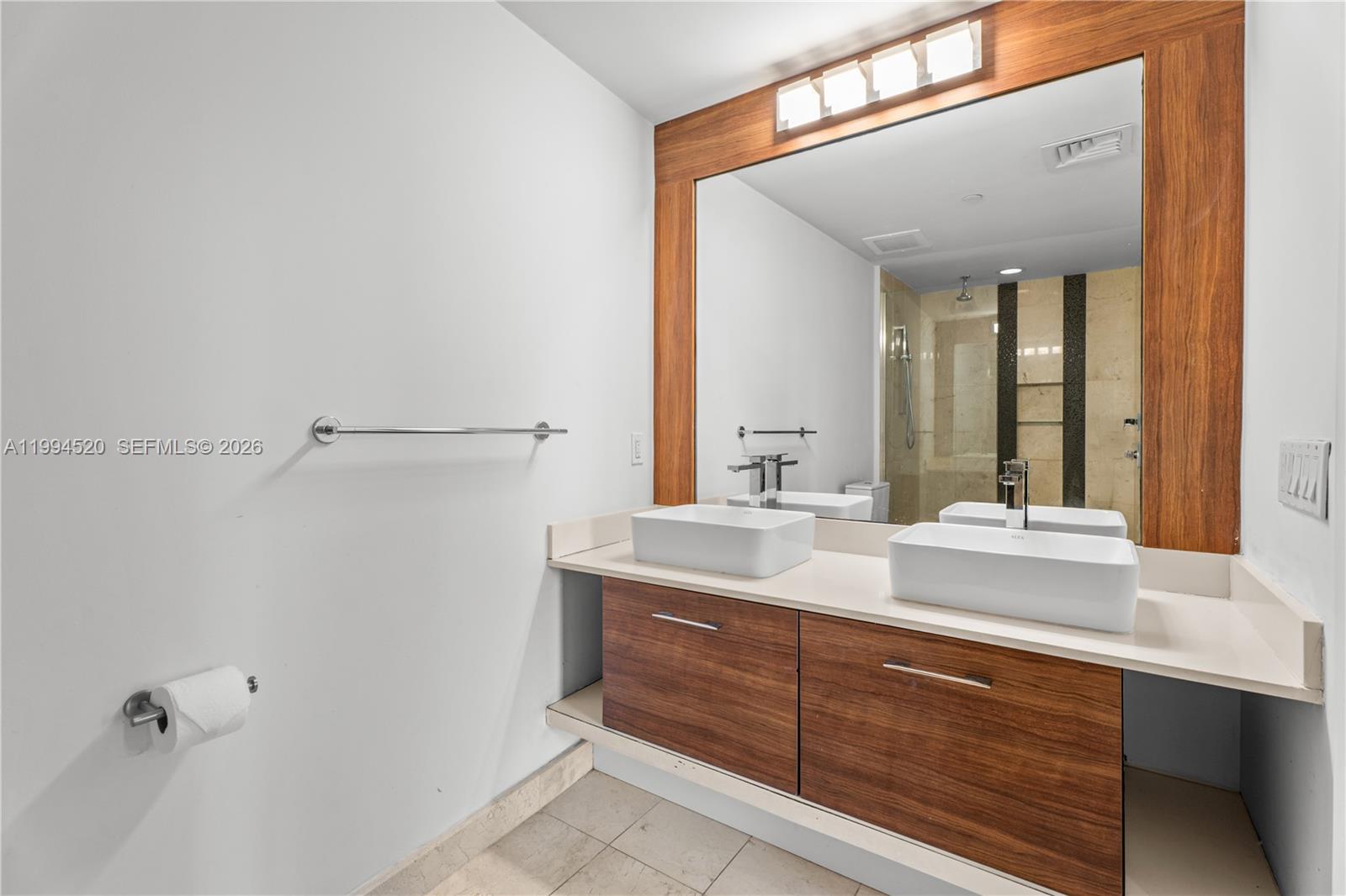 601 NE 27th St # 1202