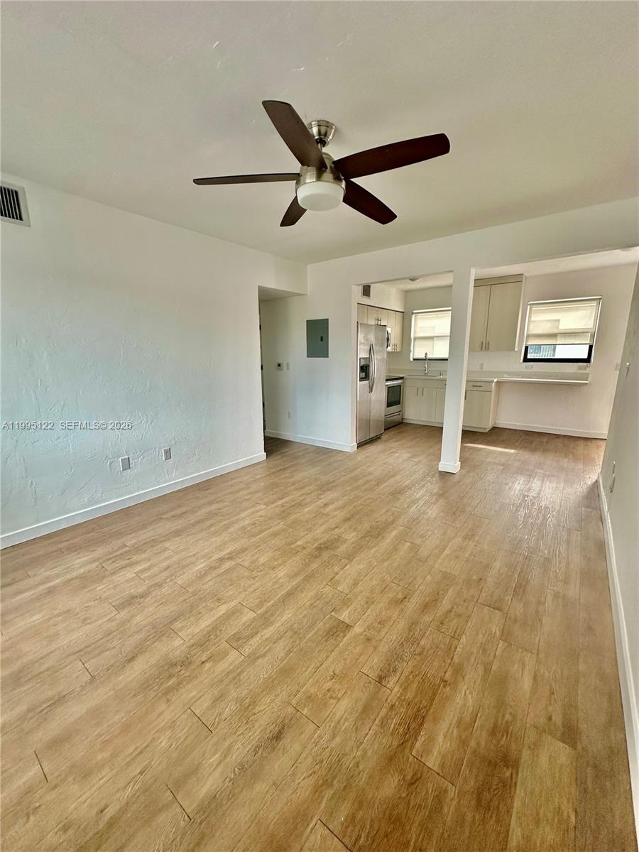 4203 SW 15 St # 2