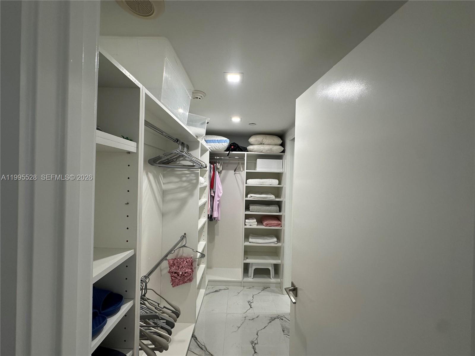 19500 Turnberry Way # 14C