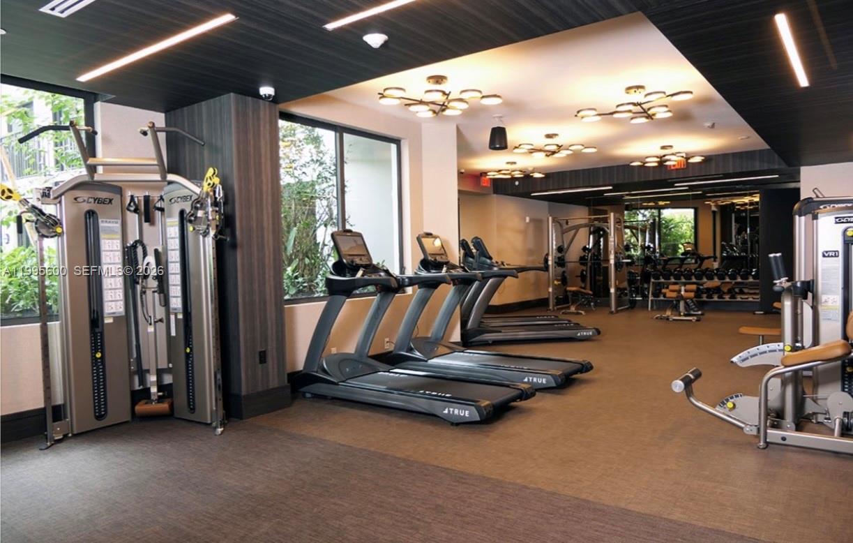 301 Altara Ave # 404