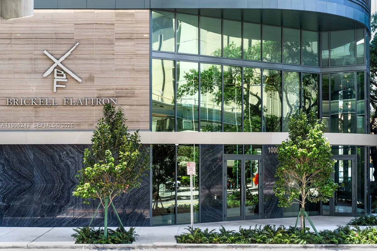 1000 Brickell Plaza # 2701