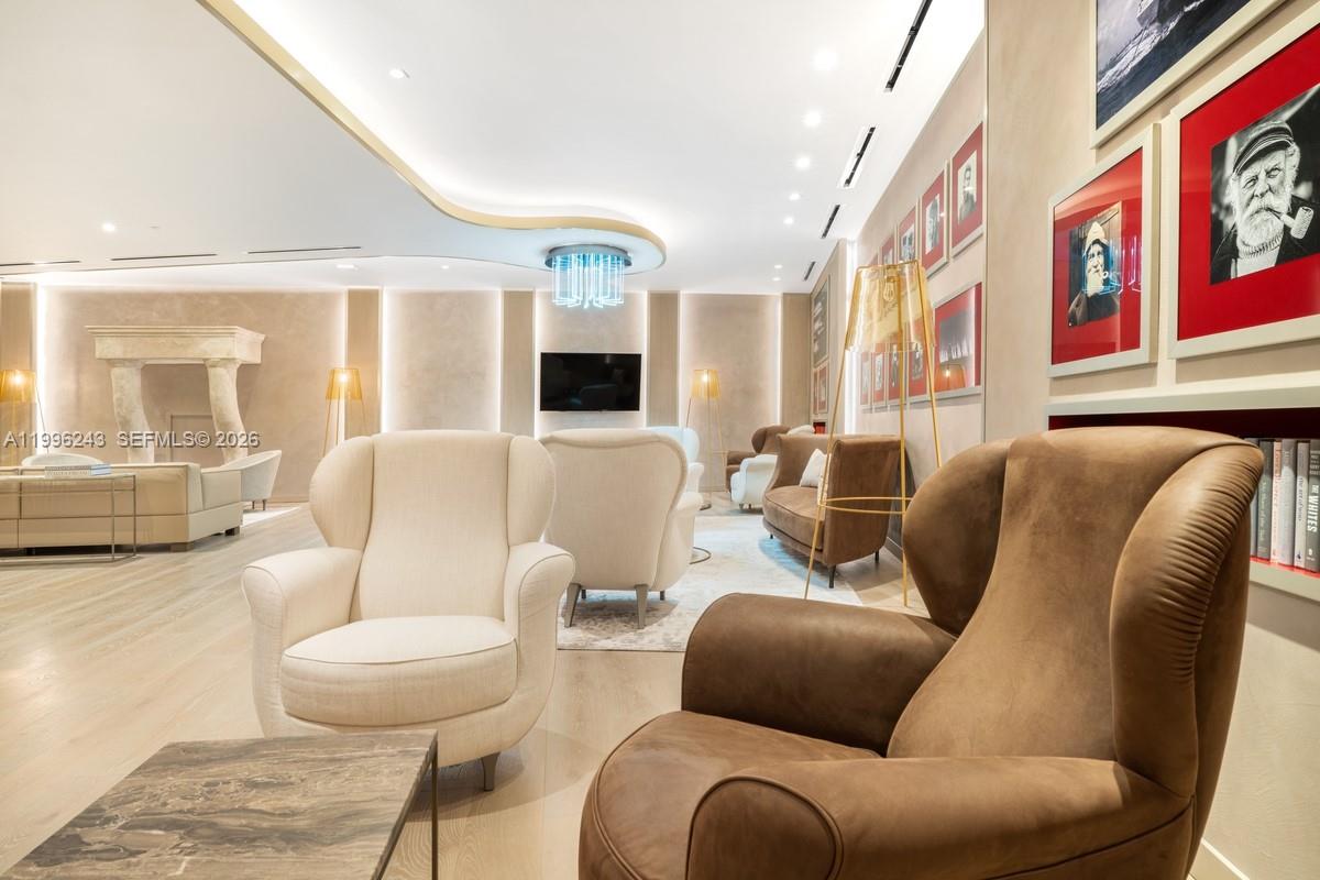 1000 Brickell Plaza # 2701