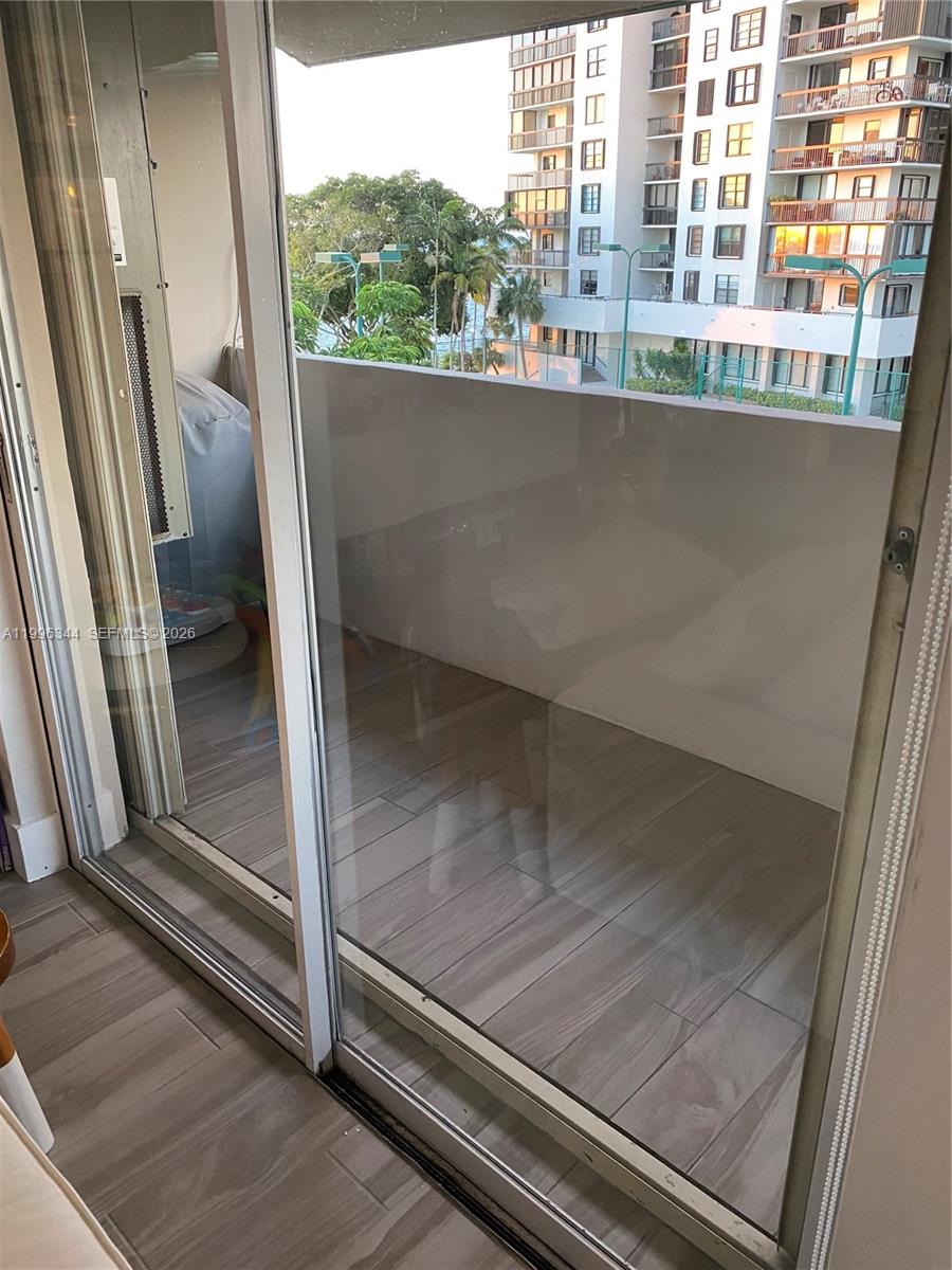 2201 BRICKELL AV # 92