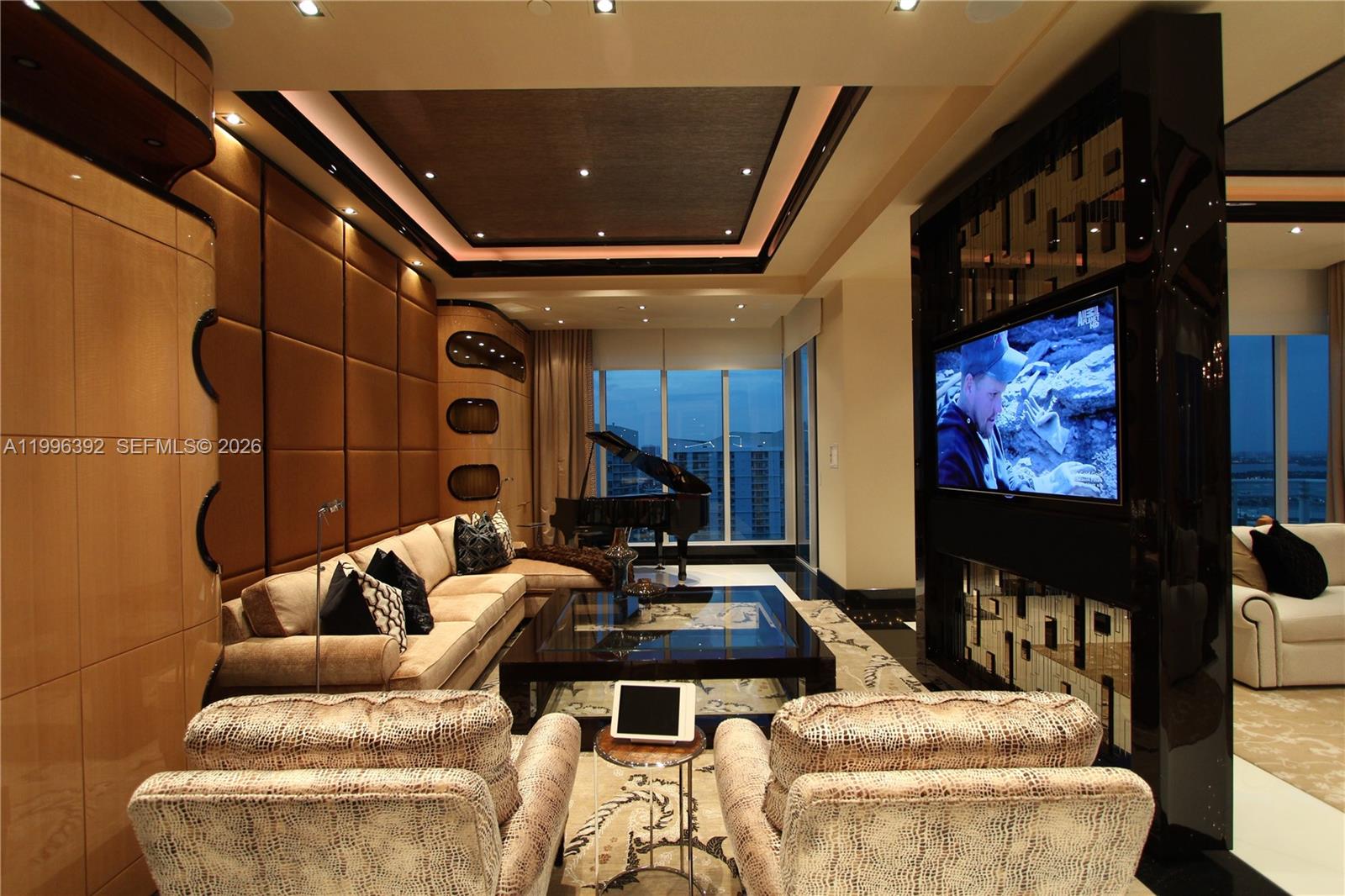 900 Brickell Key Blvd Unit: PH3403