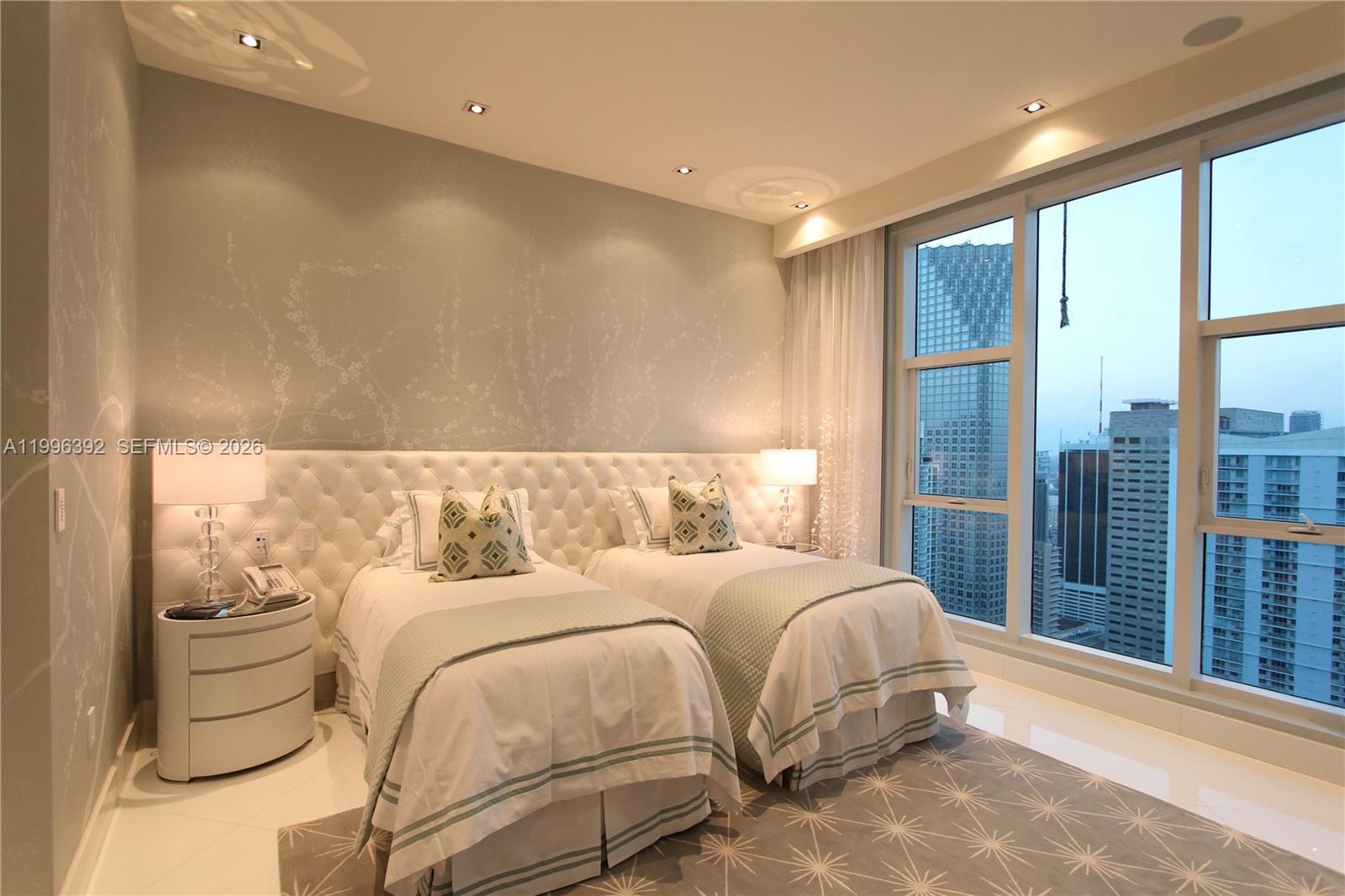 900 Brickell Key Blvd Unit: PH3403