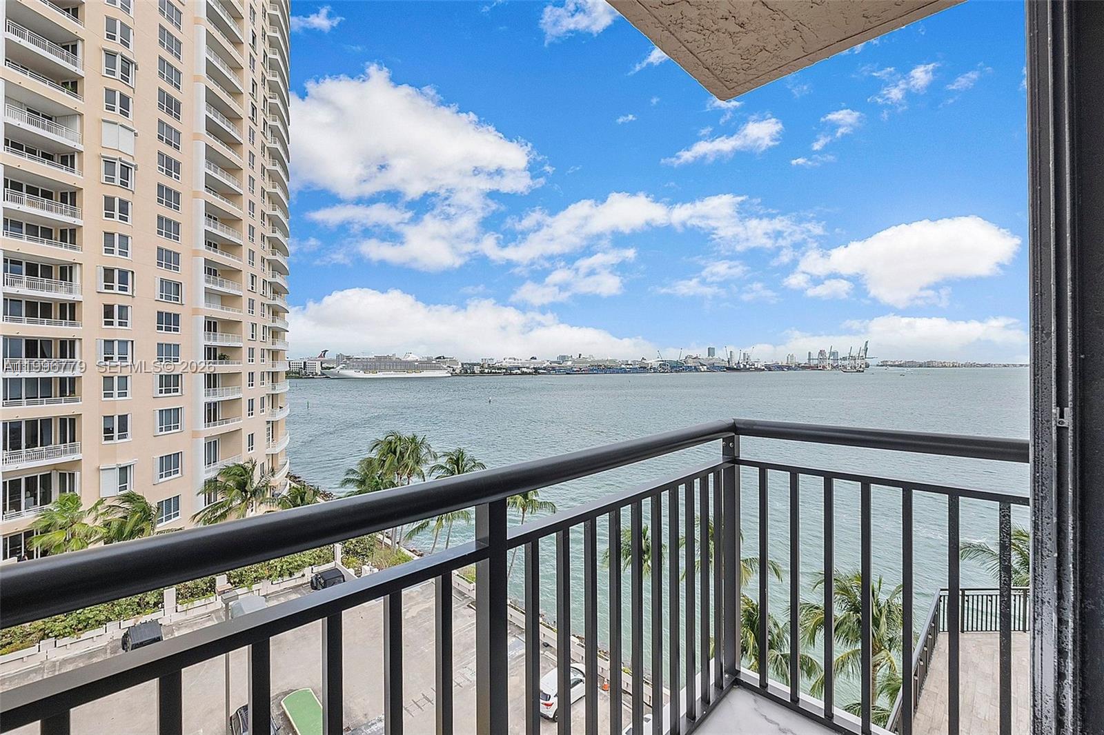540 Brickell Key Dr # 928