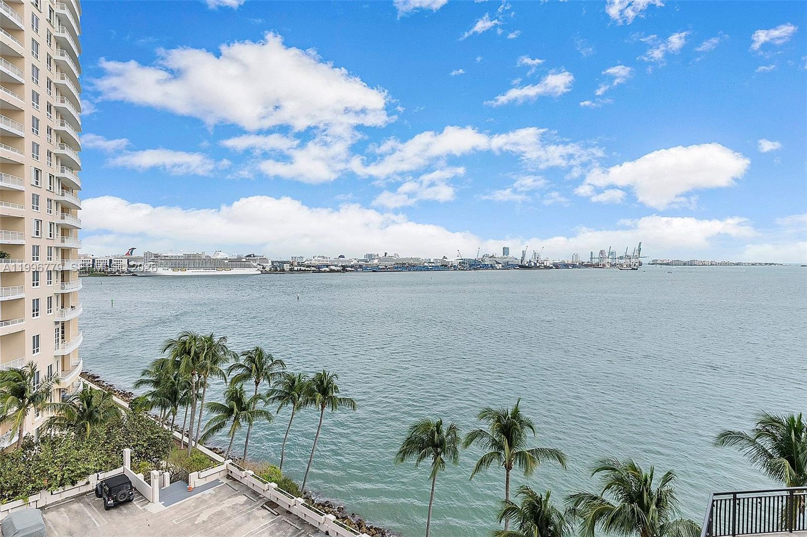 540 Brickell Key Dr # 928