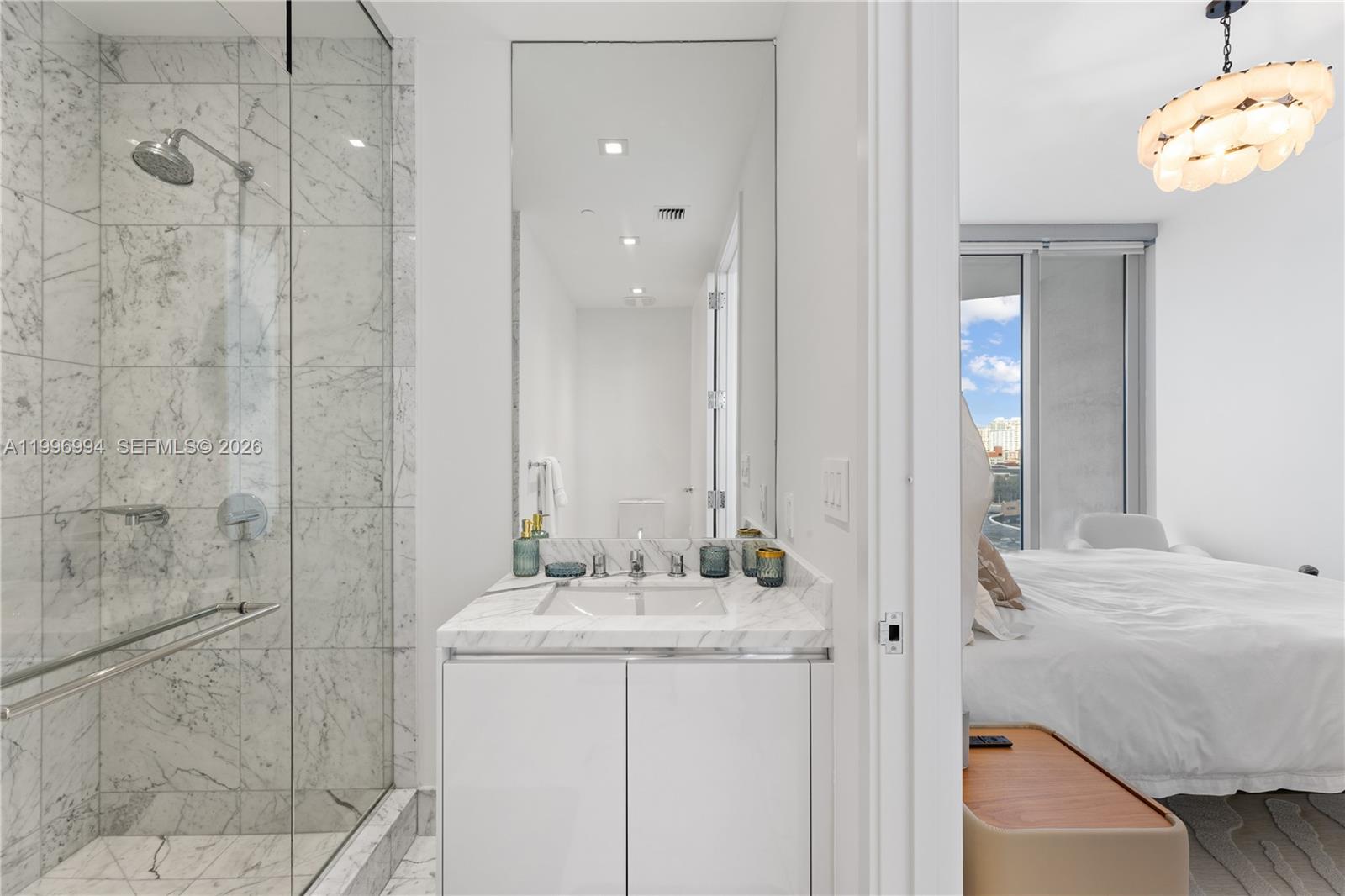 16901 Collins Ave # 802