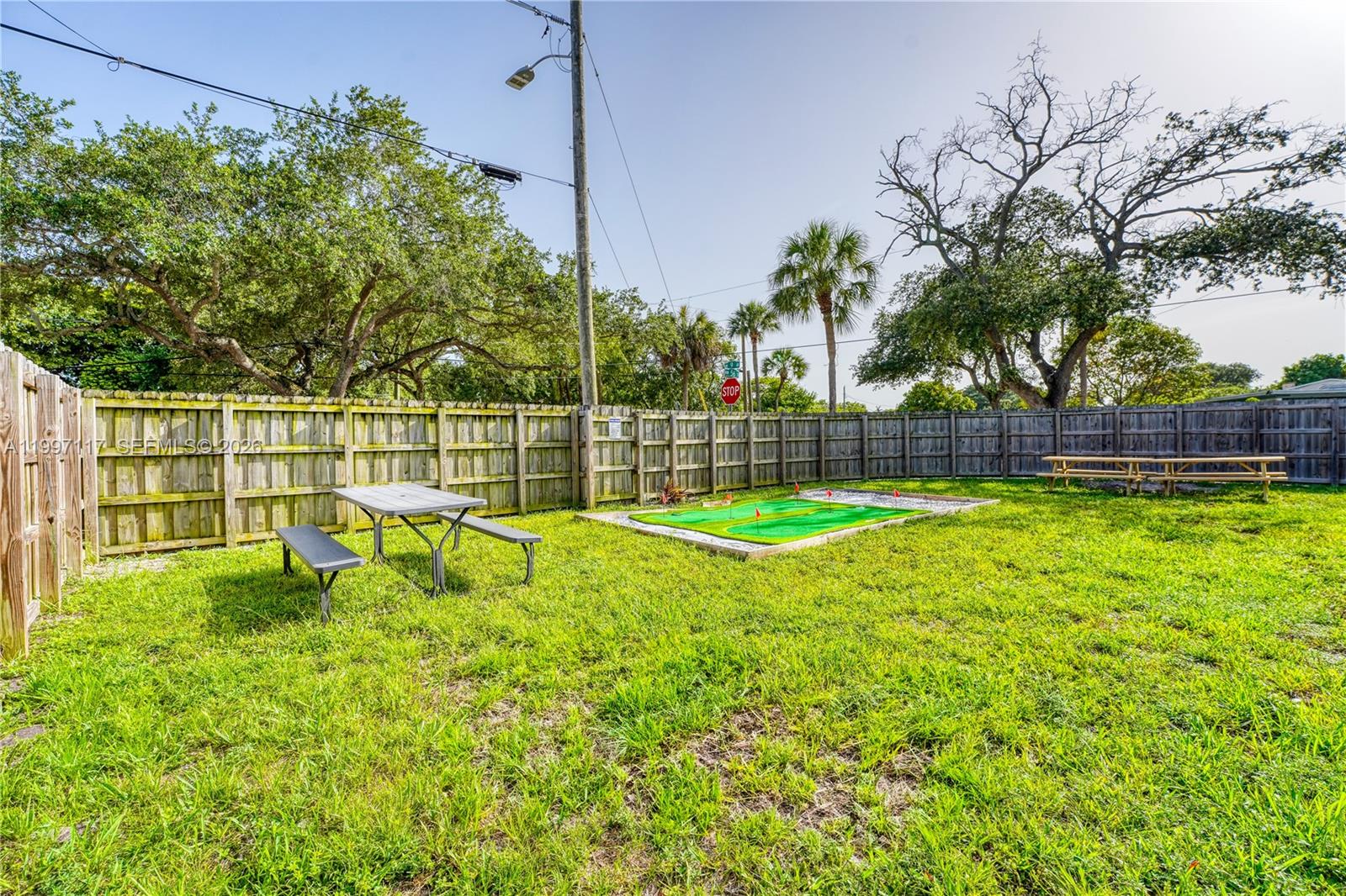 5627 NW 9th Ave