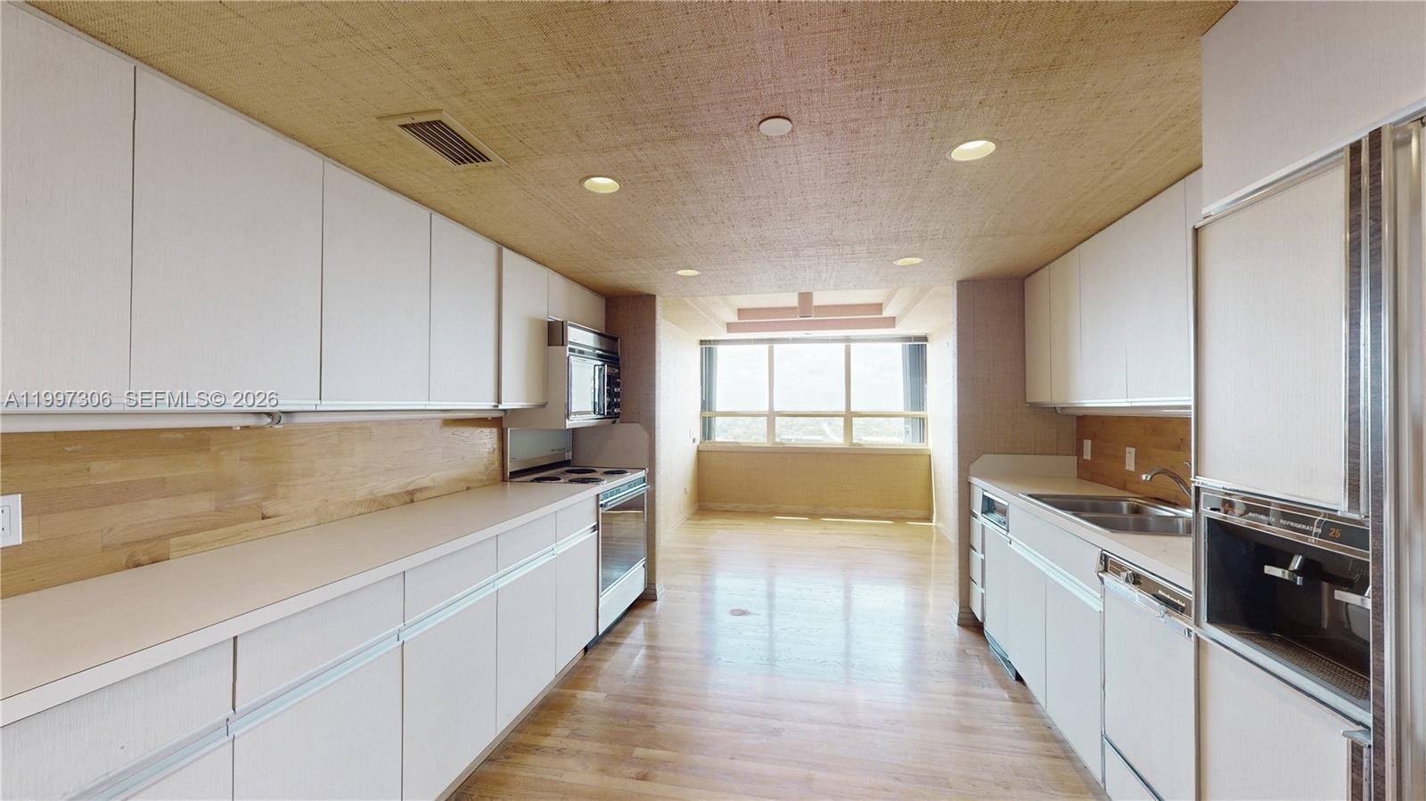 11113 Biscayne Blvd # 1251