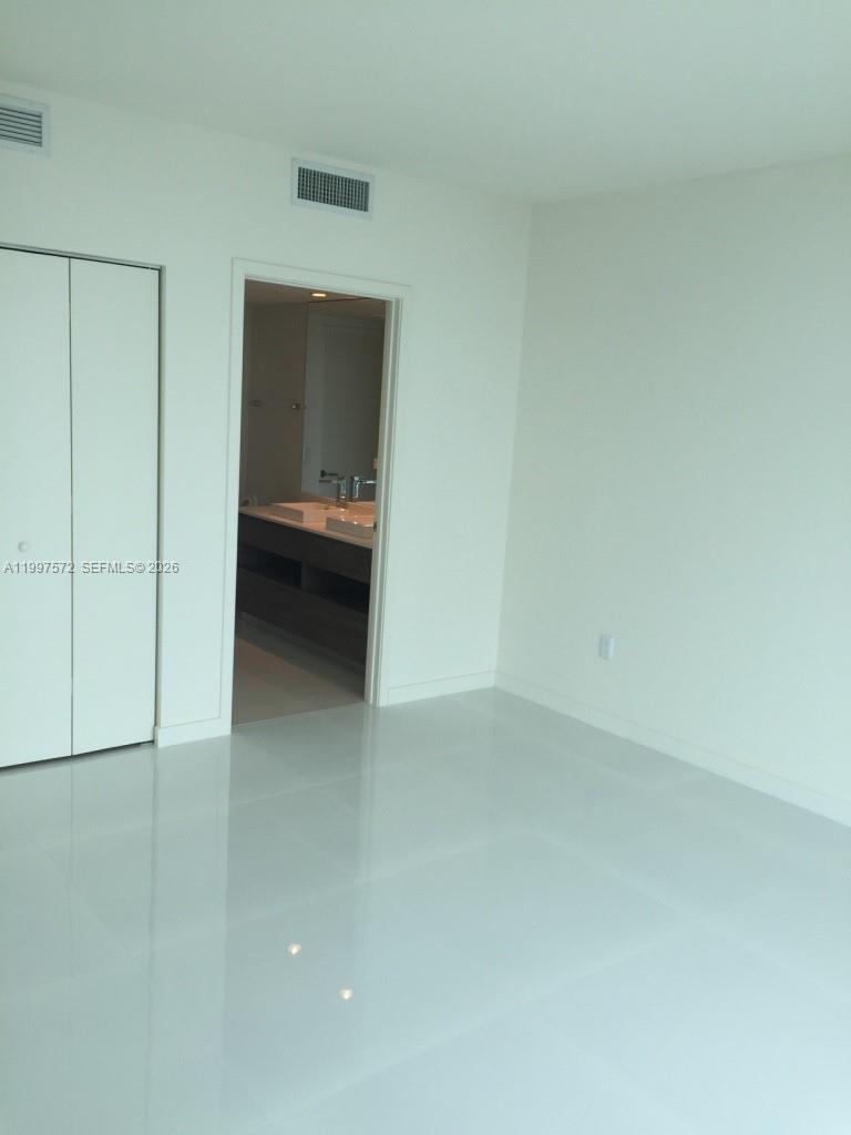 1100 S MIAMI AV Unit: 4102