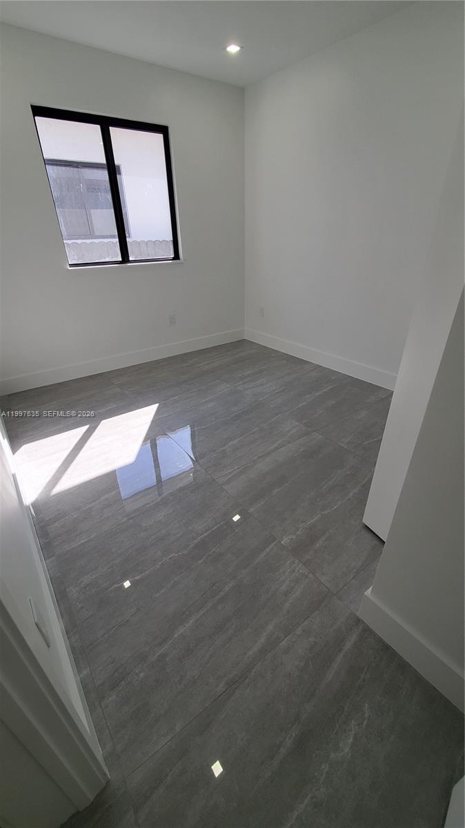40 SW 34th Ave # A