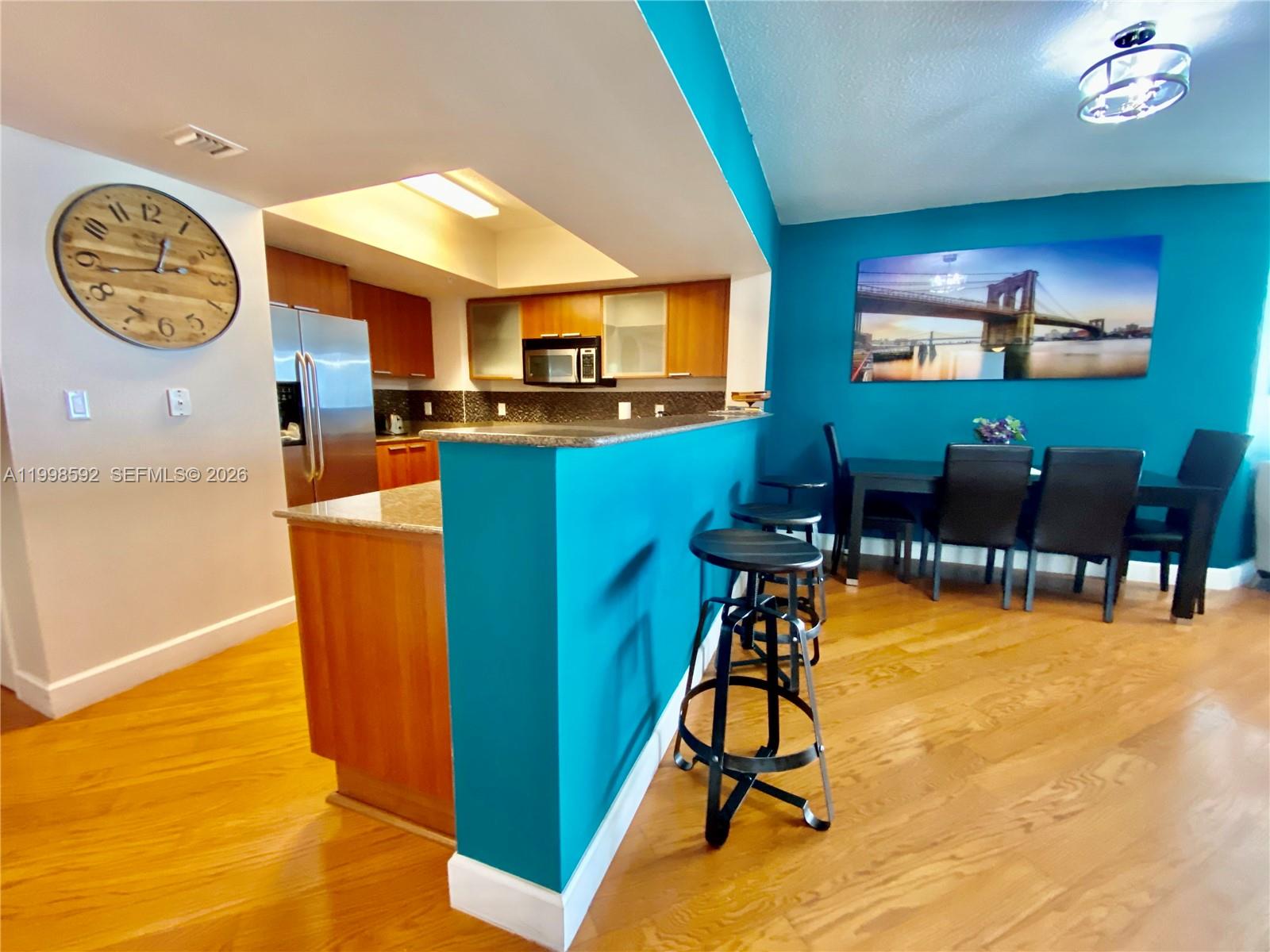 16699 Collins Ave # 2510