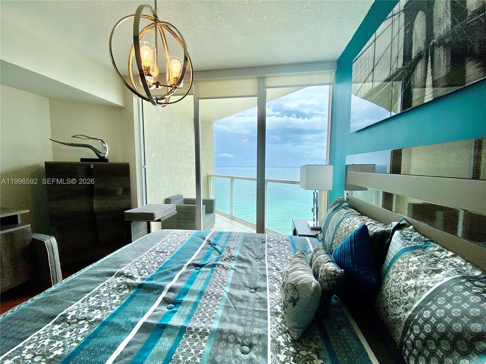 16699 Collins Ave # 2510