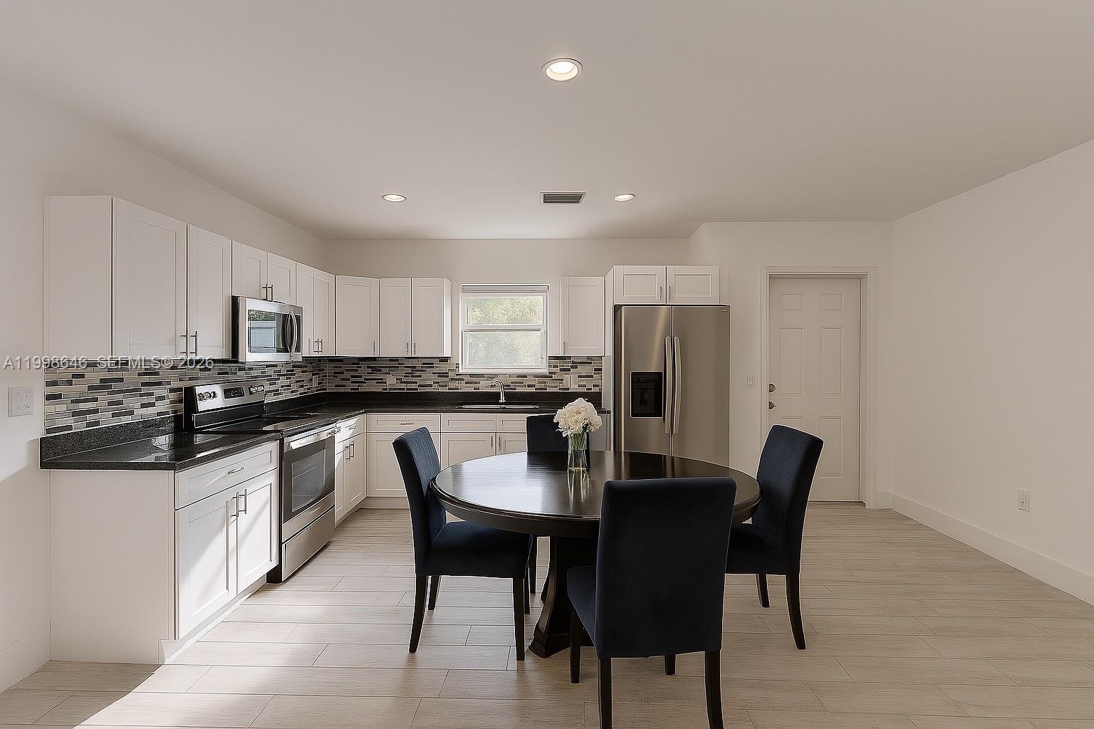 116 NW 4th Ave # 116