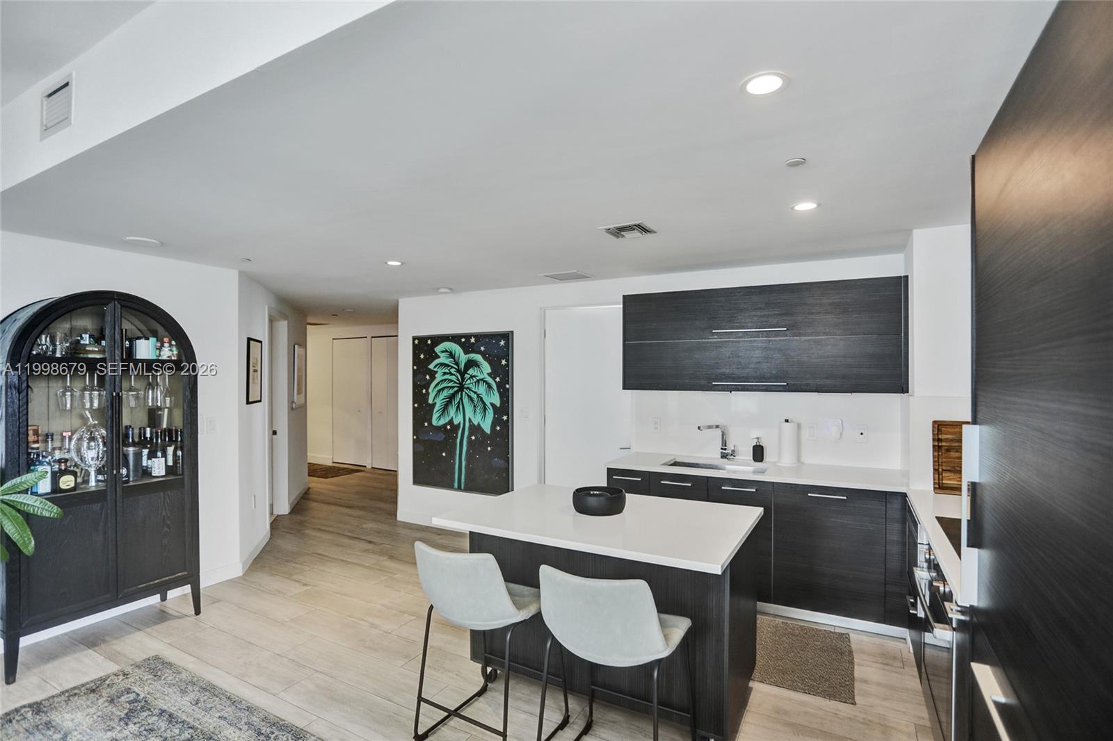 45 SW 9th St # 2001