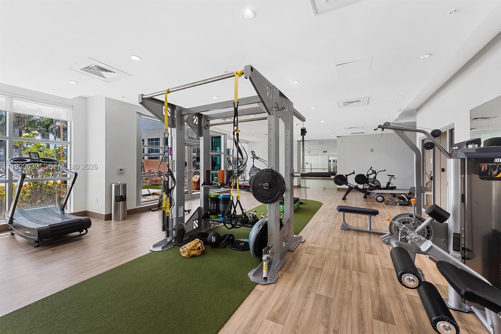 3301 NE 1st Ave # H2902