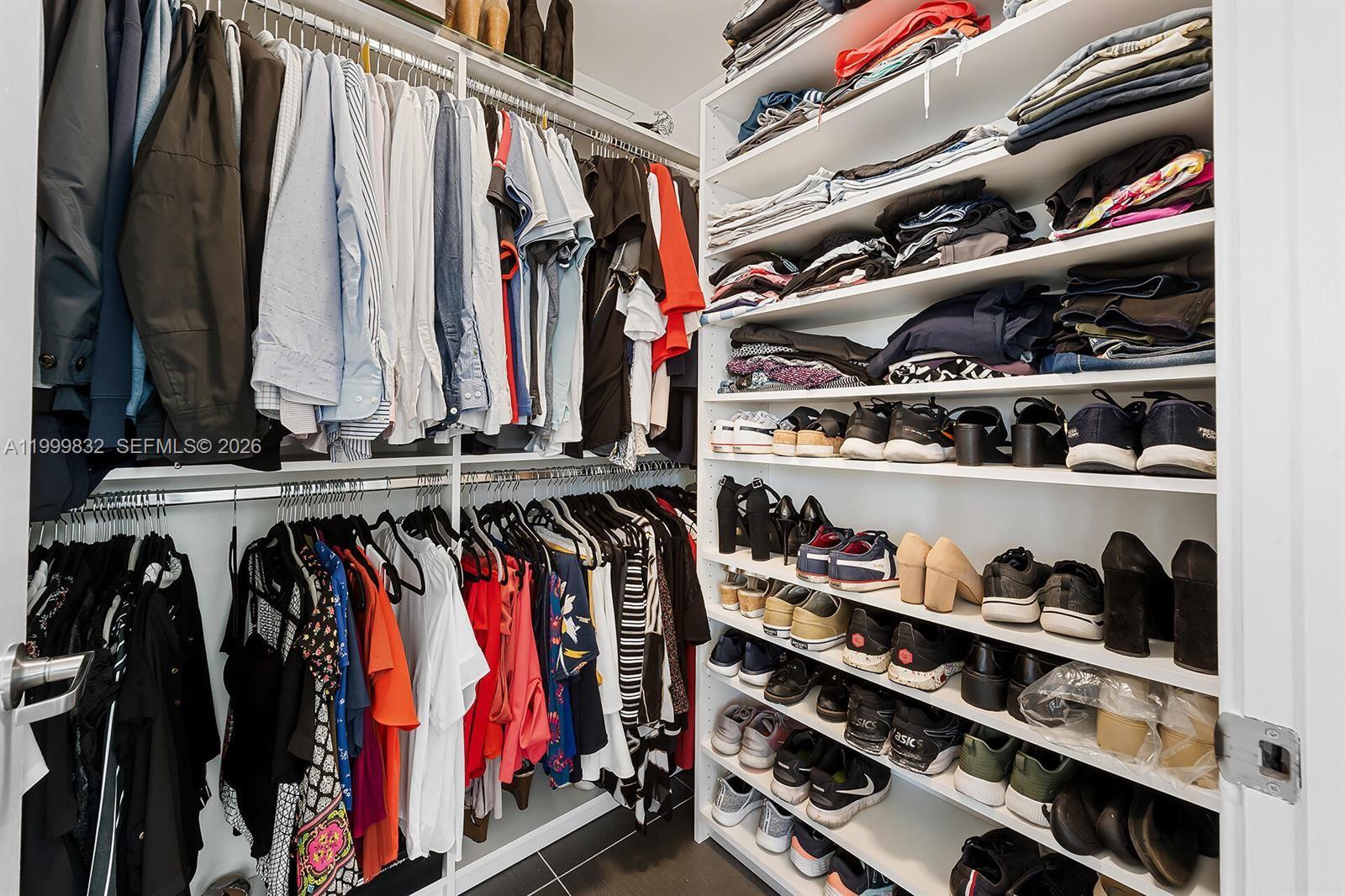 3301 NE 1st Ave # H2902