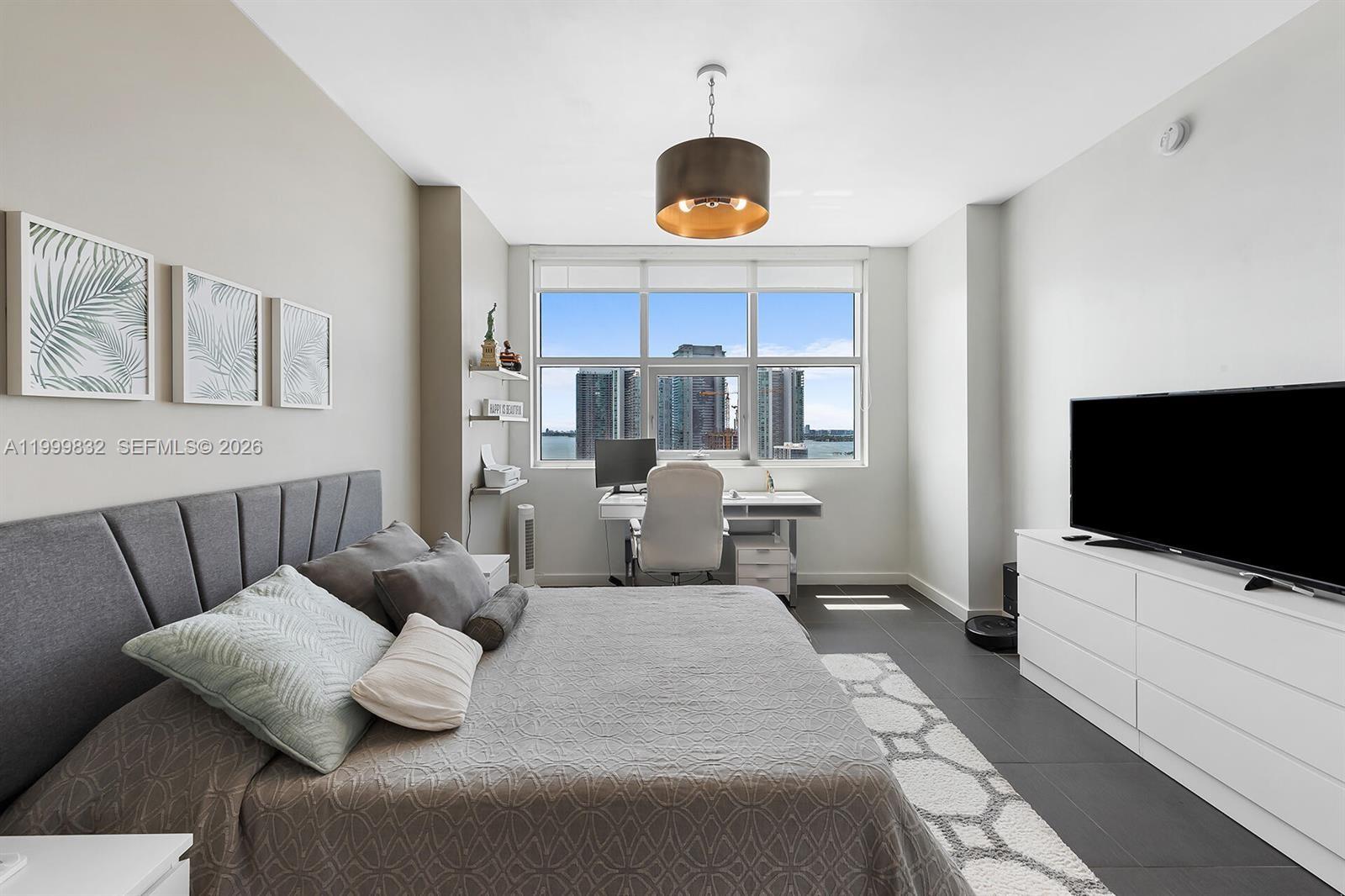 3301 NE 1st Ave # H2902