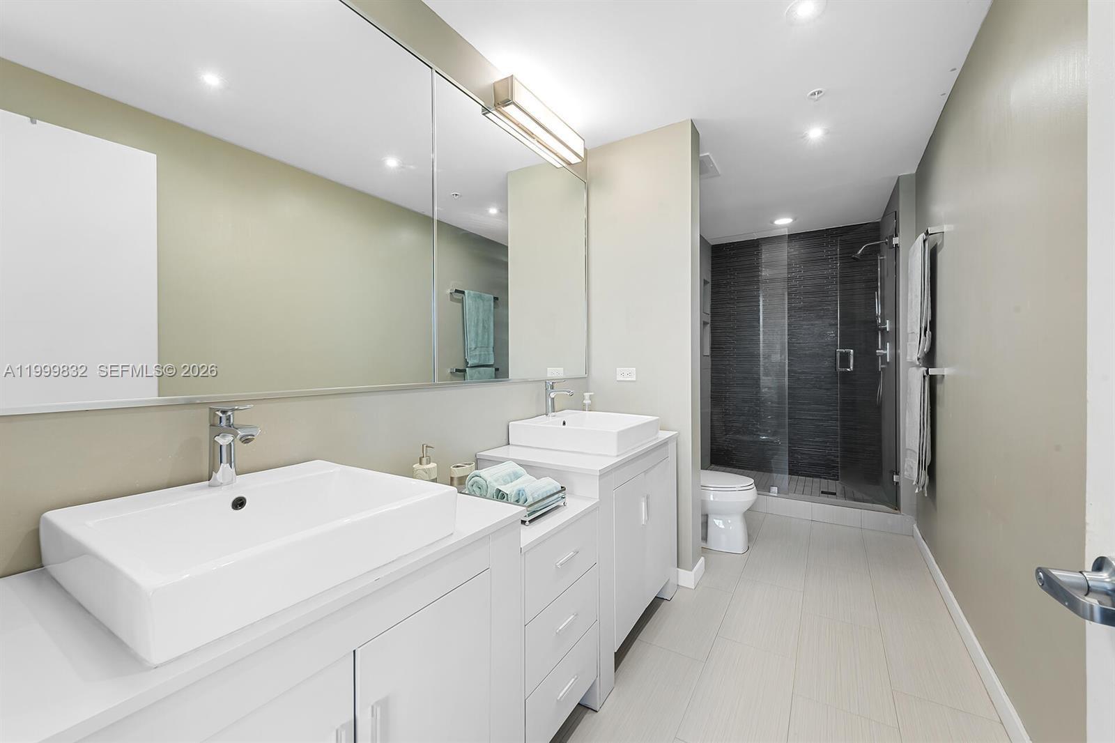 3301 NE 1st Ave # H2902