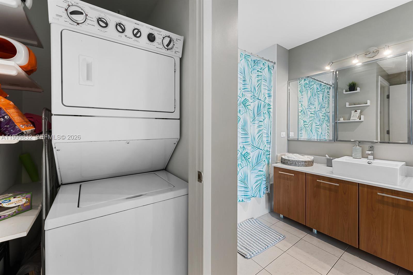 3301 NE 1st Ave # H2902