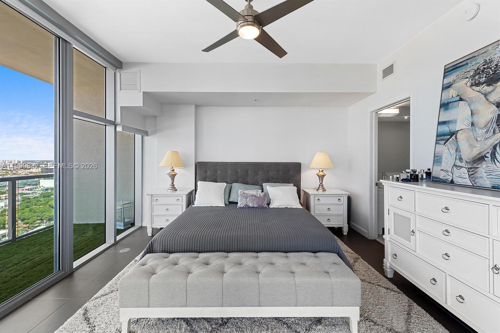 3301 NE 1st Ave # H2902