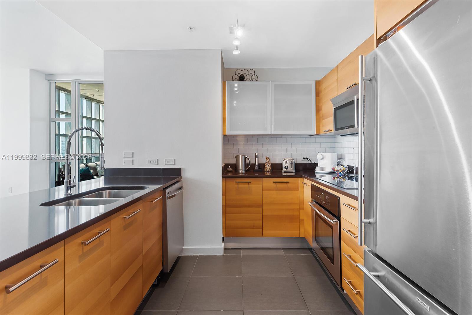 3301 NE 1st Ave # H2902