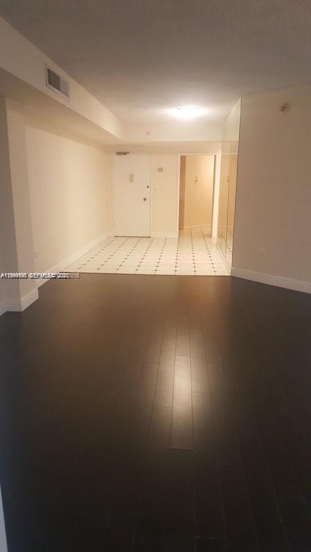 999 Brickell Bay Dr # 1408