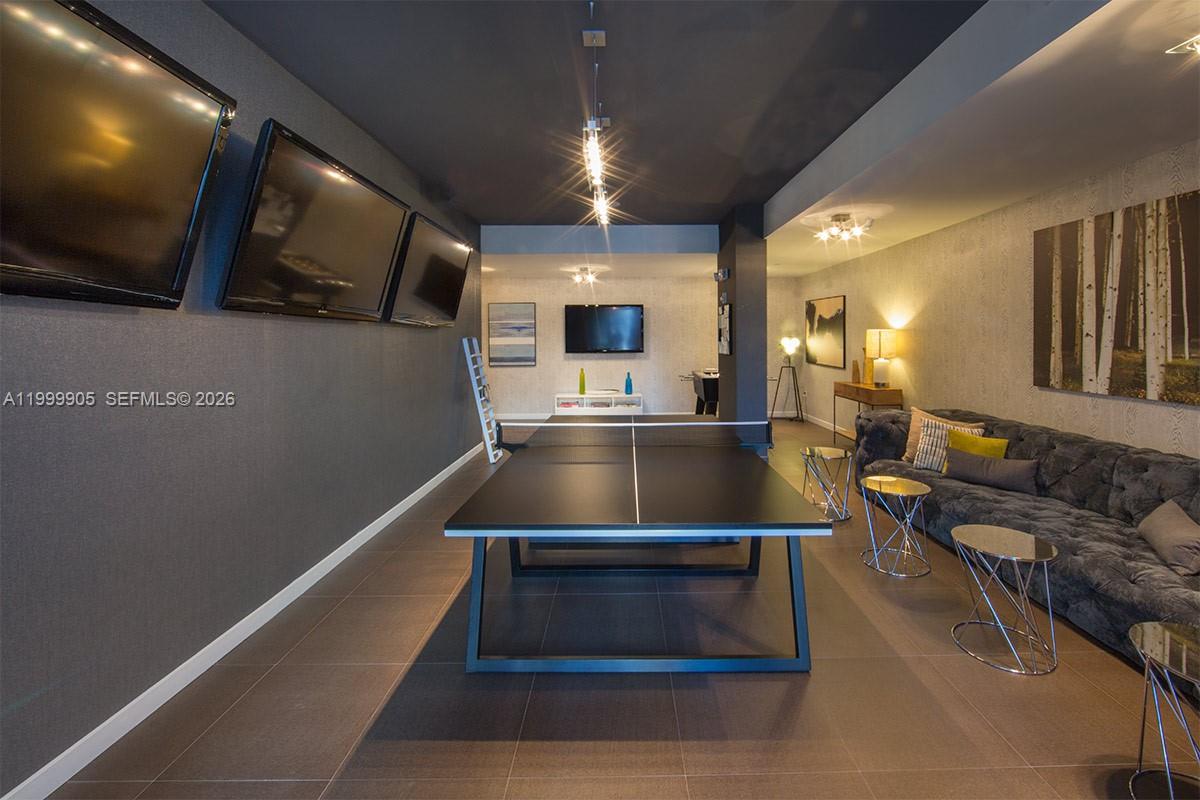 2100 Park Ave # 210
