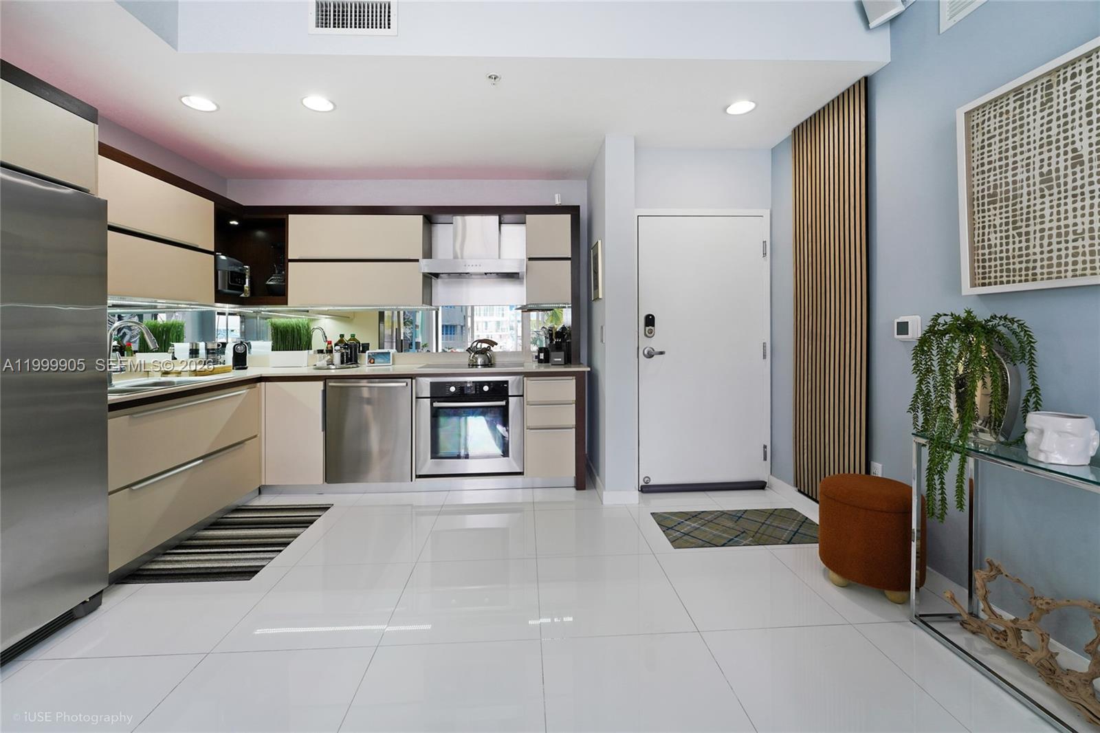 2100 Park Ave # 210