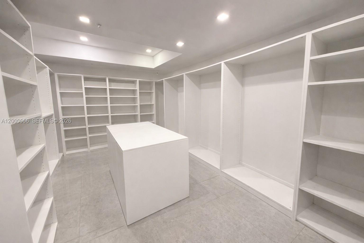 17301 Biscayne Blvd # 308
